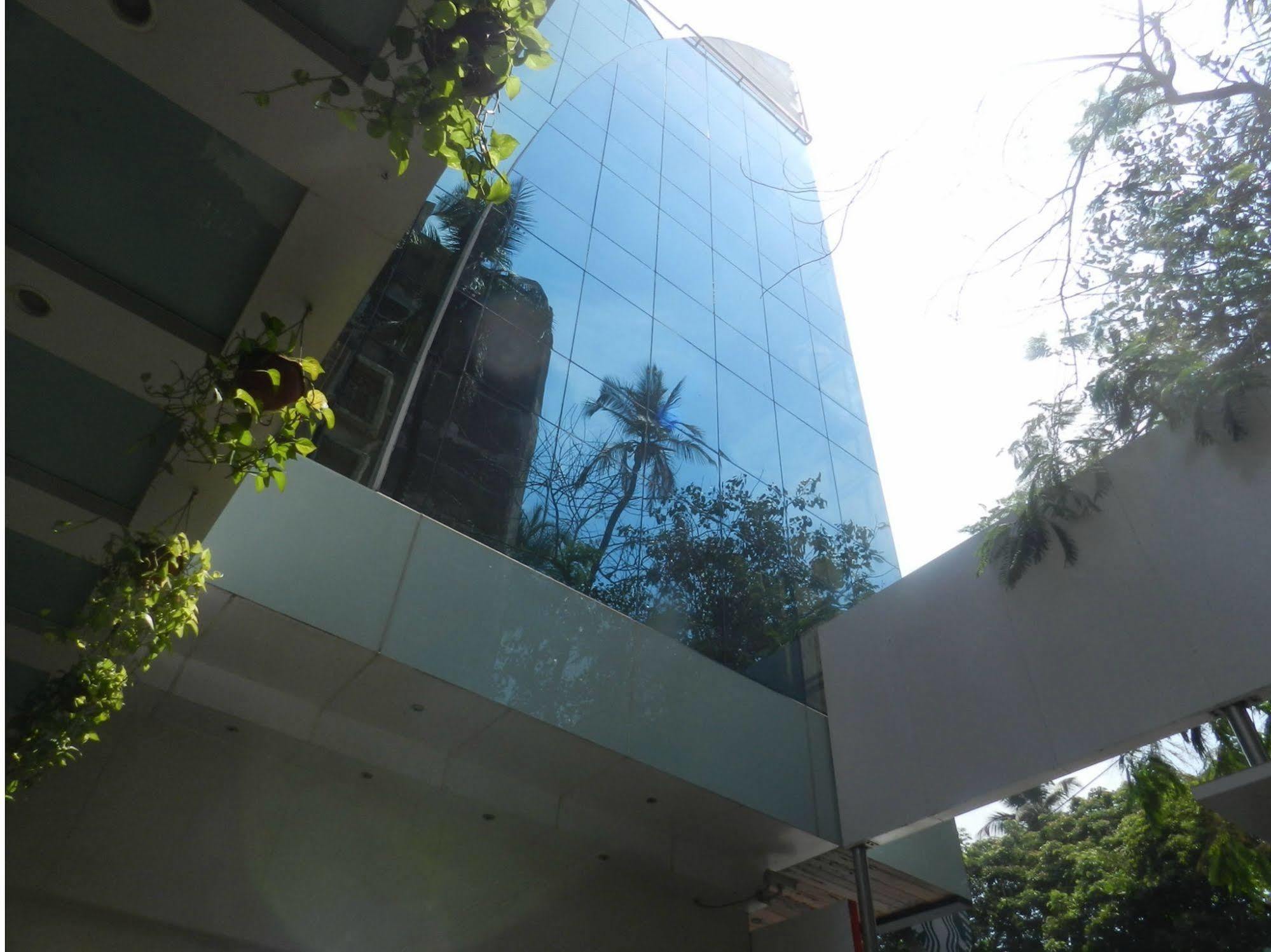 Hotel Bawa Continental Mumbai Exterior foto